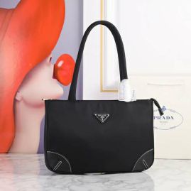 Picture of Prada Lady Handbags _SKUfw128026196fw